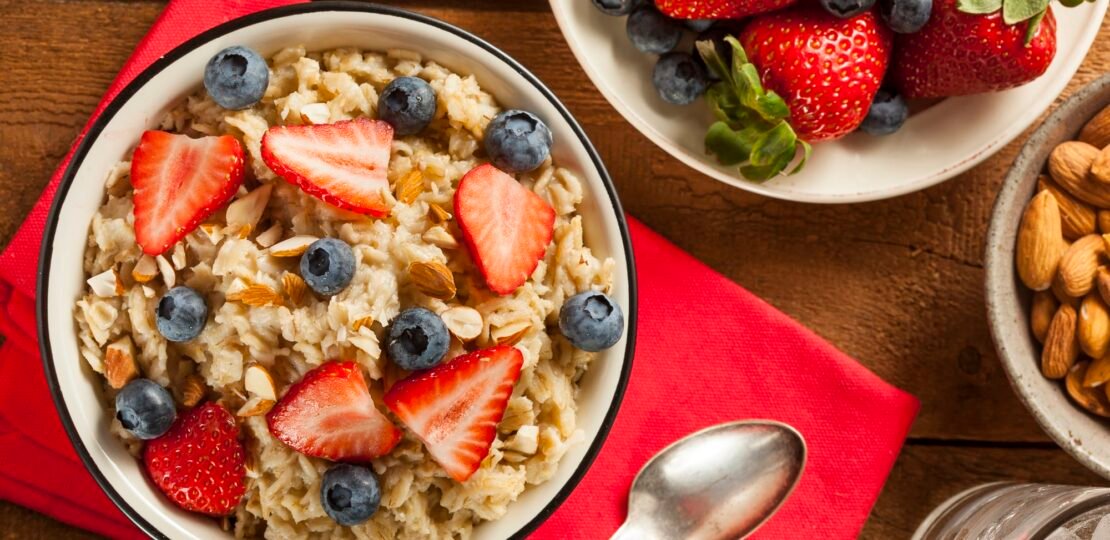Healthy-Delicious-7-Reasons-to-Eat-Oatmeal-for-Breakfast.jpg