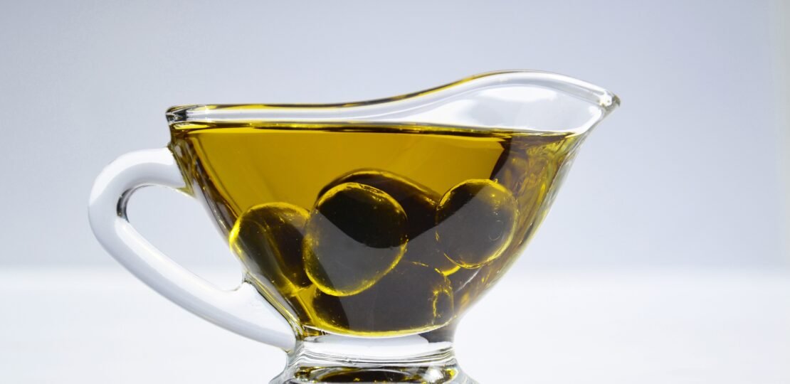 Top-Oils-For-Health-–-alternavita.jpg